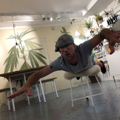 ADE 2024 Fly's In The Out House