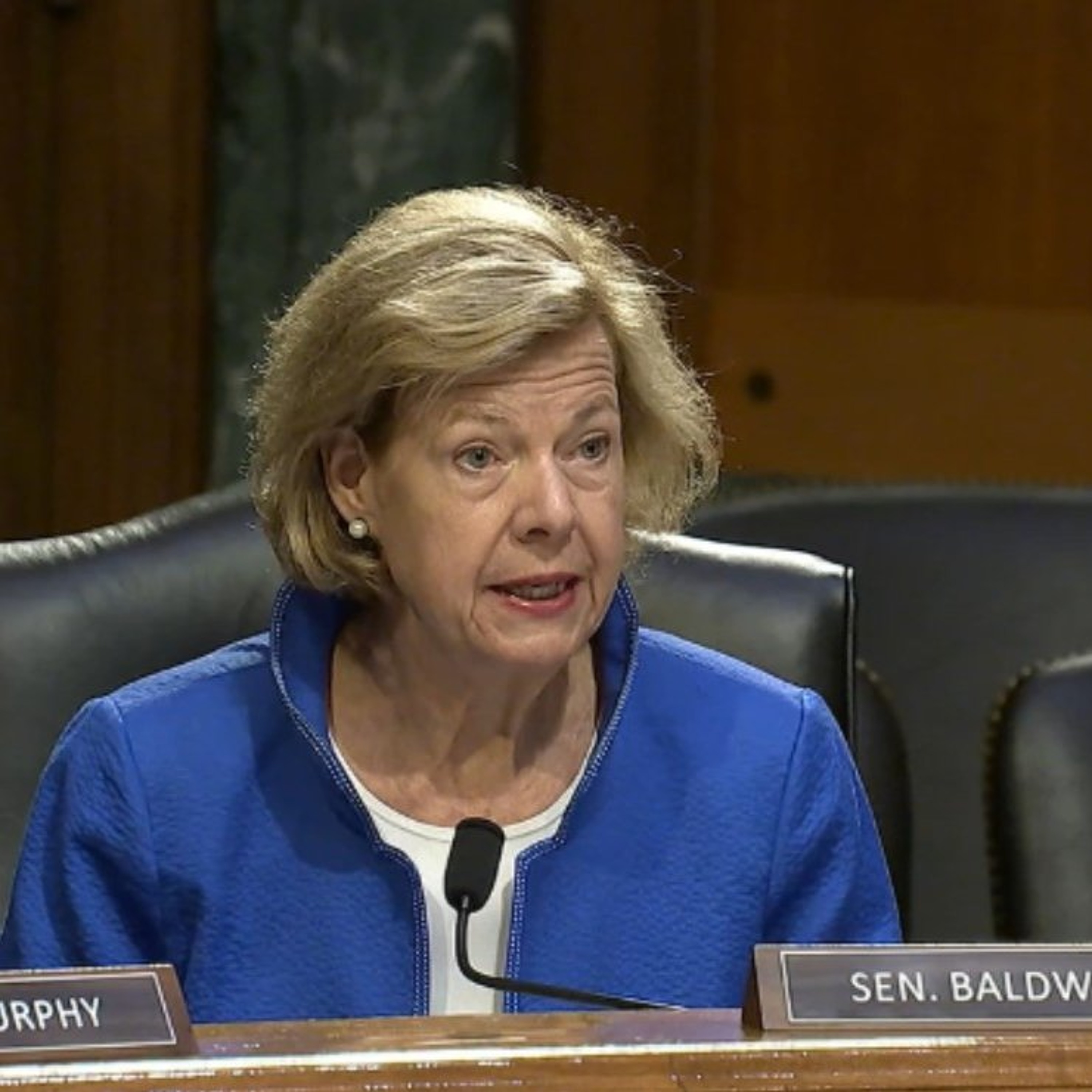 Senator Tammy Baldwin demands end to "disastrous" war in Iran