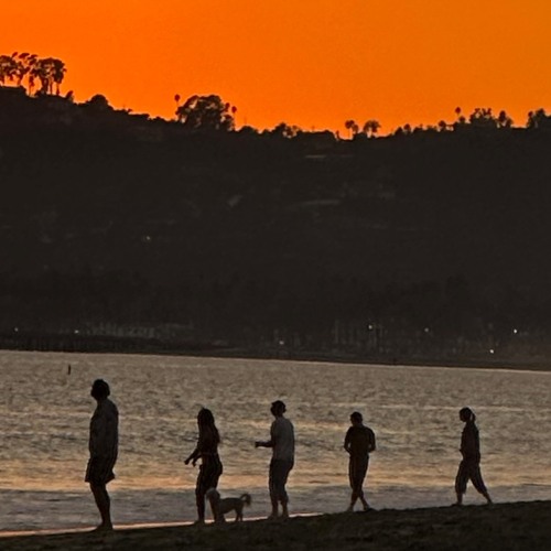 Silent Disco East Beach Santa Barbara  2023 - 11 - 03