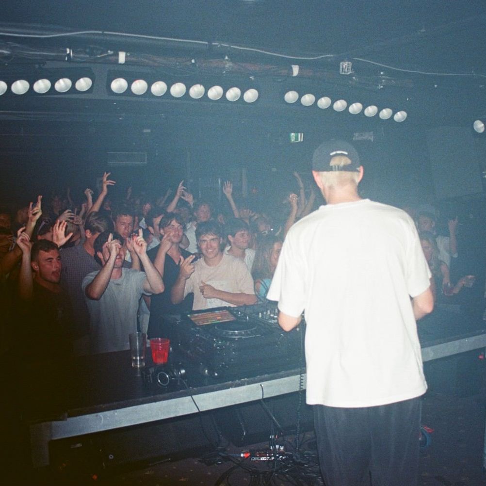 Benjamin – Bustah Move