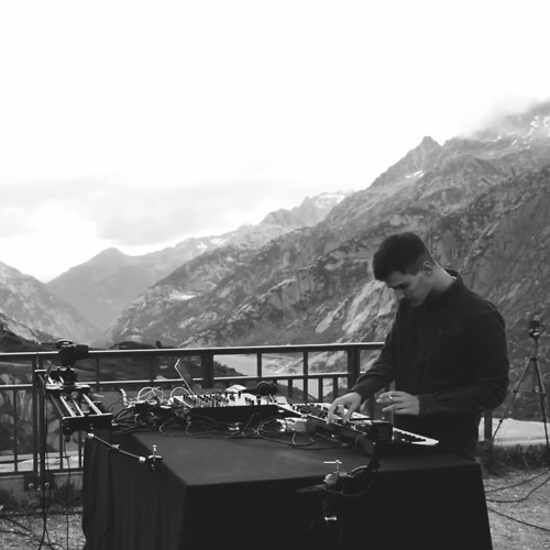 Live in the Alps