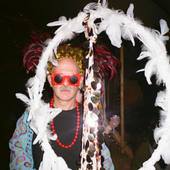 International Sounds 25 – Dicky Trisco