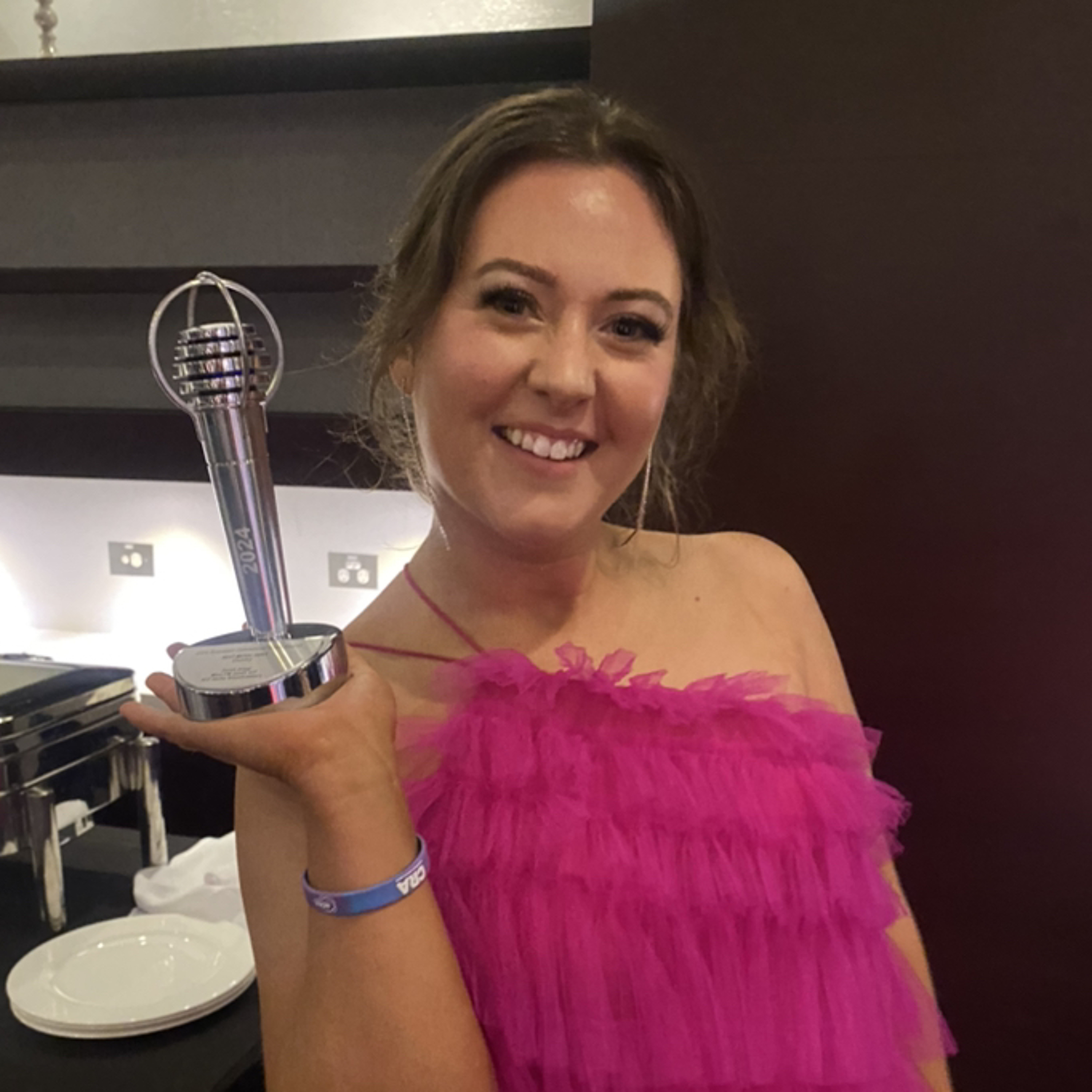 BEST MUSIC HOST (C) Sarah Grigg Mixx FM Swan Hill.mp3 episode artwork