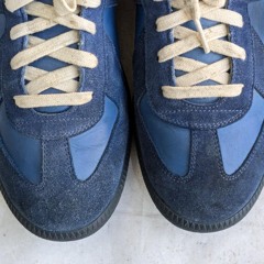 blue army tra!ners {prod. ozi}