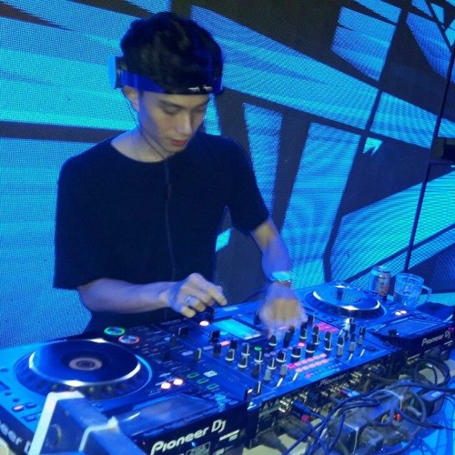Last Christmas 2020 - XungTuoiStyleeeee (DJ Đạt NinetyEight)