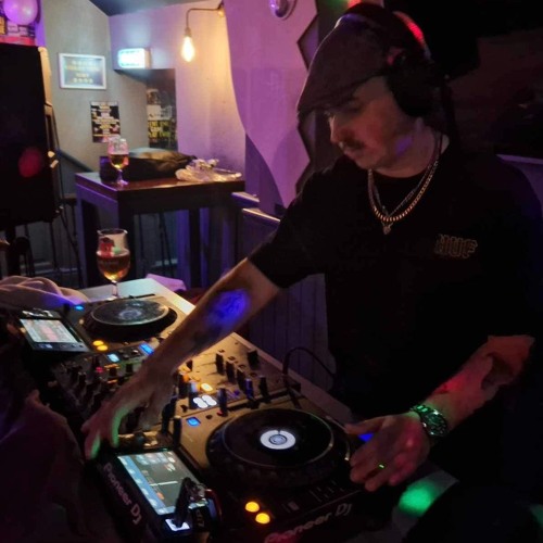 Buttery Biscuit Basslines VOL1 ~ disillusion