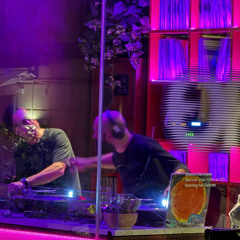 Head in the Clouds // Radio ARA // EPISODE 49 // OFF Listening Bar // 16.09.2025