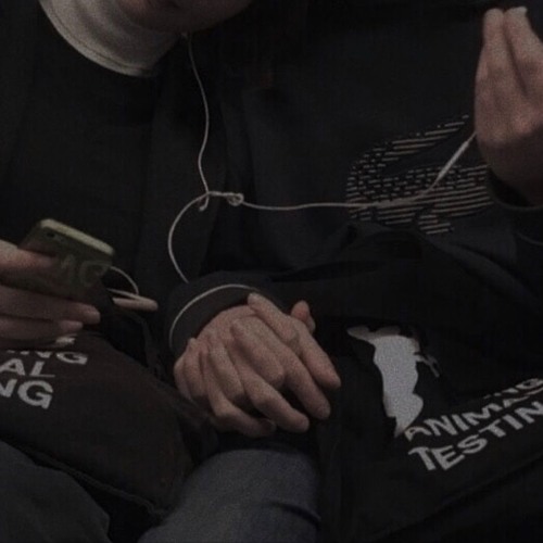 -  🎧 🎵 ❤️‍🩹 ~