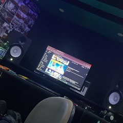 DESCE COM A BUNDA - MC RAFA 22, MC VITINHO SJ { DJ GONZAGA 011 DJ M1 BEATS }