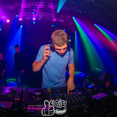MARKOVSKI *LIVE* @ LUCKY THURSDAYS (1:45-2:30am)