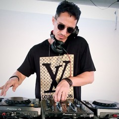 House Vibes 01