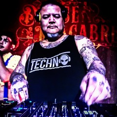 ESCAPE HALLOWEEN 2024 CLOSING SET- DANSE MACABRE STAGE  .WAV