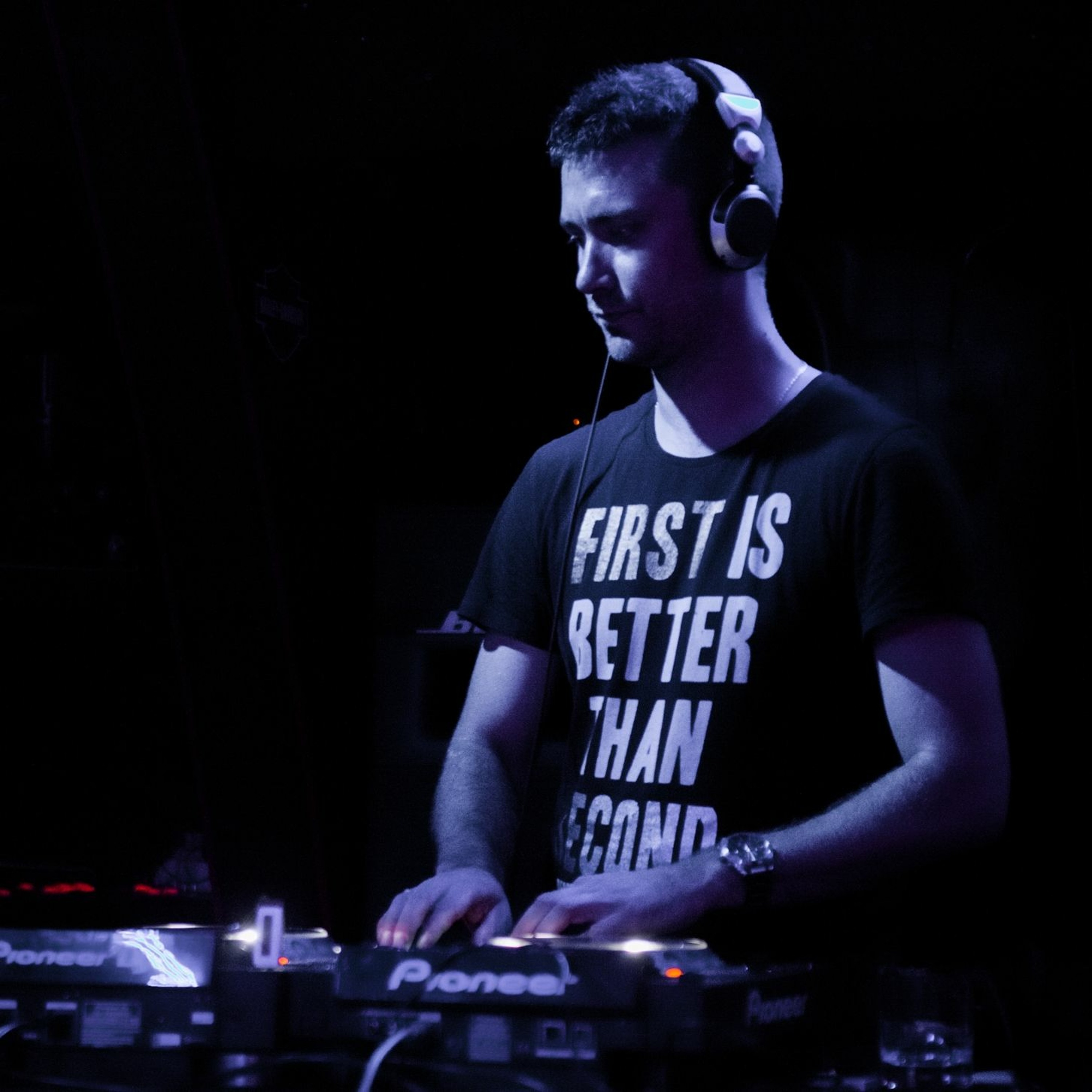 DJ WestBeat (Official)