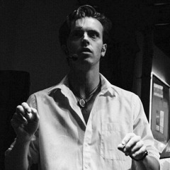 I want you to unzip my shirt 💅