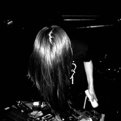 Kurt Leon "Studio Session"