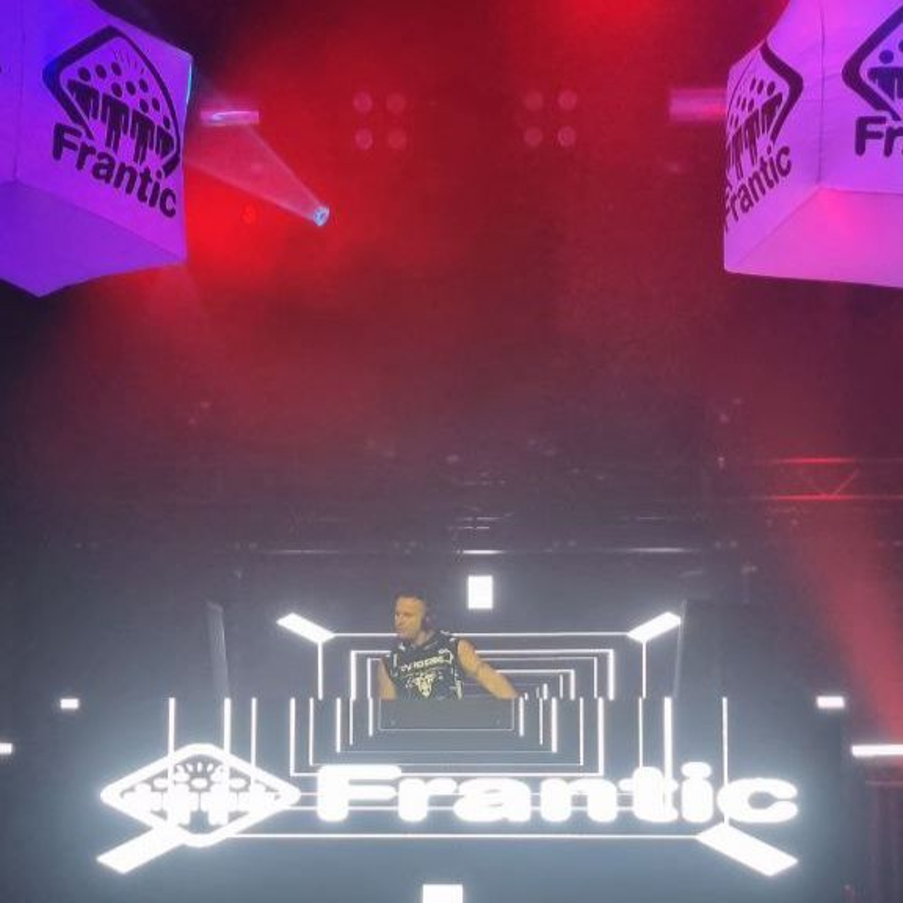 Wayne Smart Live At Frantic Xmas KOKO Main Room (Warm Up) 2023 (MASTER).mp3 episode artwork