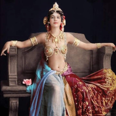 Едгар Етелінг, страта Мата Харі, загибель провідника  ОУН | Той День Коли: 15 жовтня