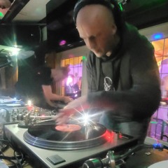 Early 200+BPM hardcore