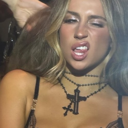 tate mcrae - borrow me (unreleased)