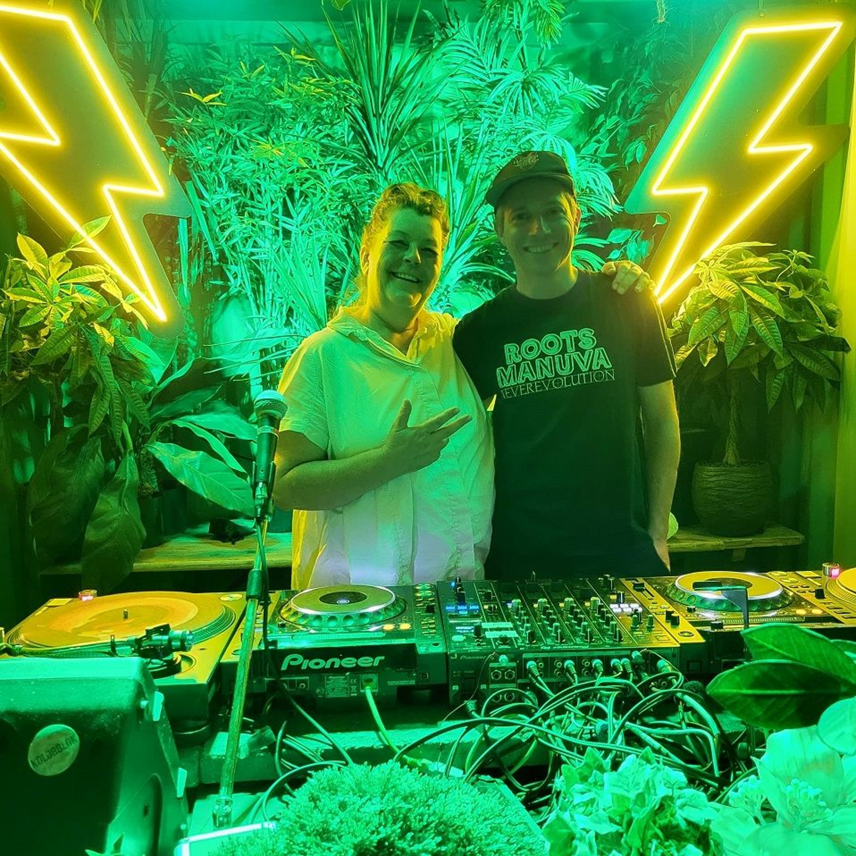 Tunes aus Jamaica & UK - COSMIC FM - 27.06.2023 episode artwork