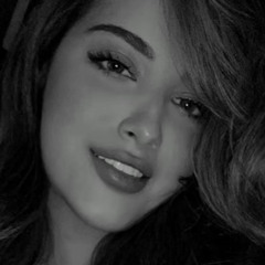يلي عيونه سود فيهن دعايات 🖤