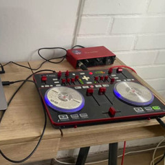 Aquin Axio - MV Wav (Slow & Reverb) + Scratch