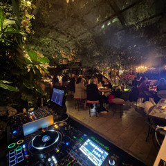 LincolnHauk-Live@TheGardenRoom!:3:26