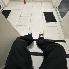 EU SOU NI**ER