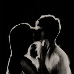 vanity vixen 002 : in love, must be dreaming