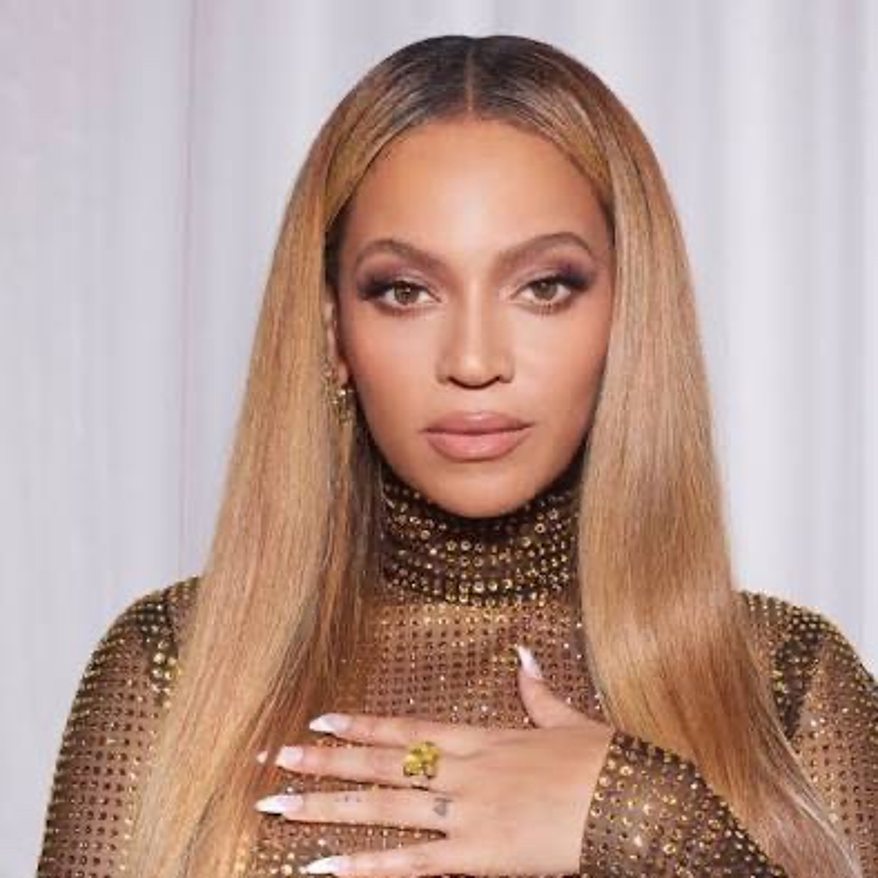Beyoncé - CUFF IT (CAN YOU FEEL IT Mix) Prod. M - Dok episode artwork