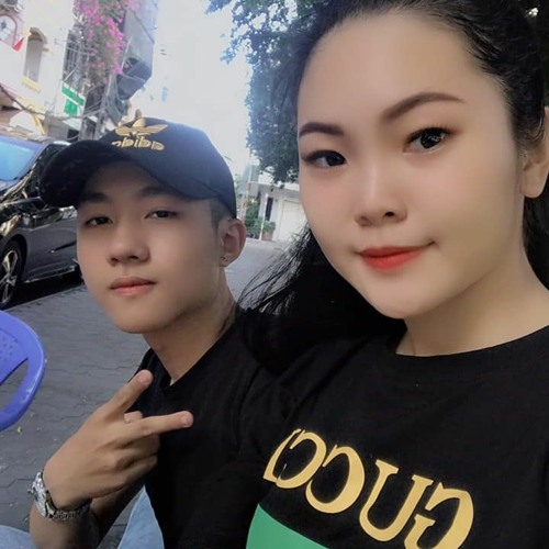 Nst- 7 lé đi dé bị té - Q.Anh On the múc