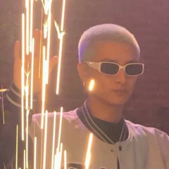 Mười Sáu Típ Ở Trên Míc