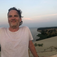 D.J. D.Light - What‘s going on? ☮️