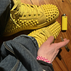 spikyyellowshoes prod b1s
