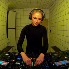 Kristin Velvet — HÖR Berlin Set | February 2026