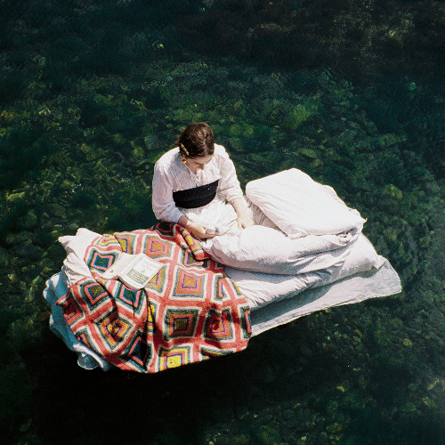 Essy Sparrow- Delusional Bedtime Story