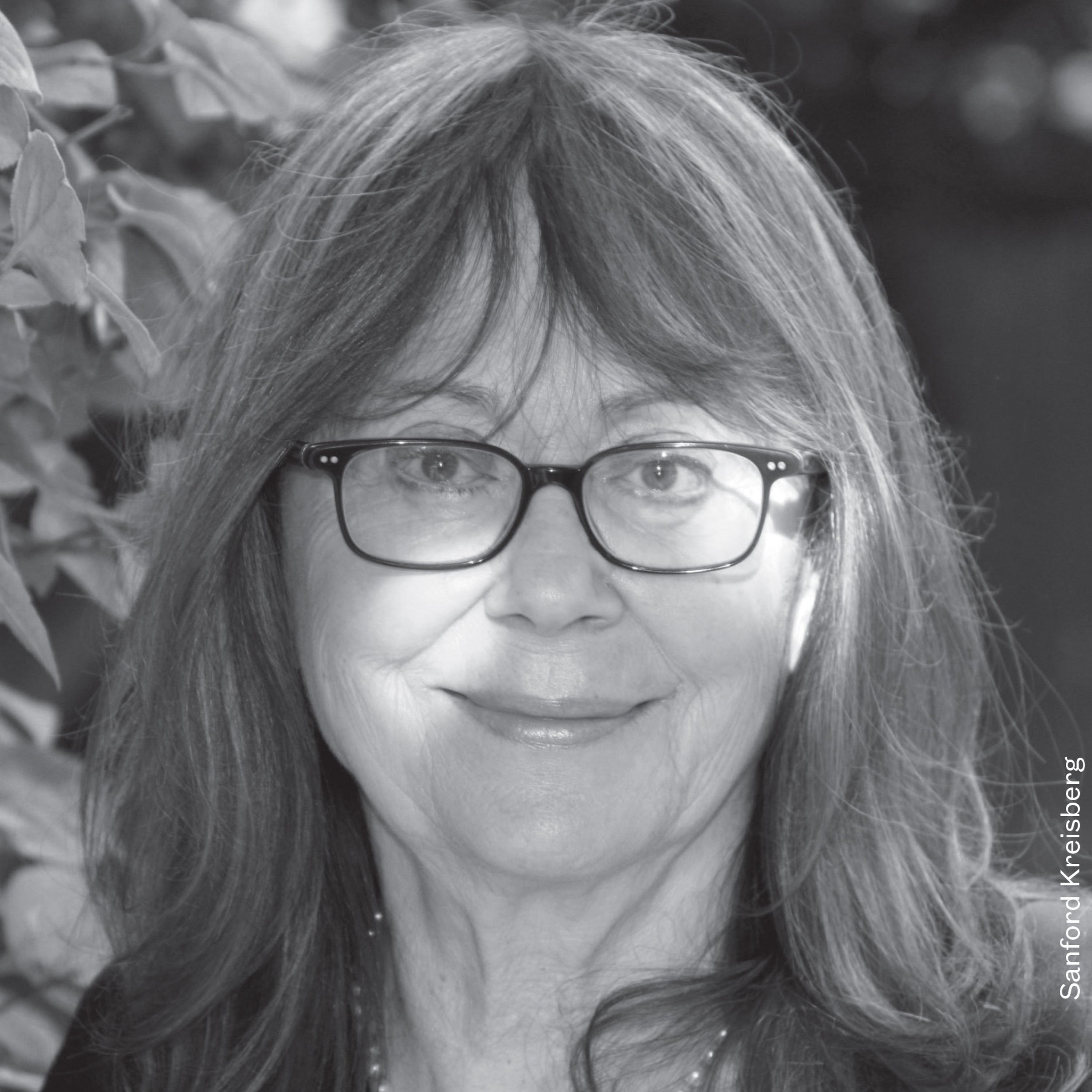 PAWcast: Maria Tatar *71 on the Scholarship of Fairy Tales and Folklore episode artwork