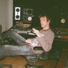 milanezie - starsigns (prod. kofi bae)