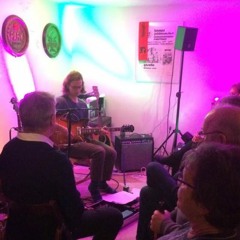 DANSKE SPOR LIVE I ARNES KÆLDER