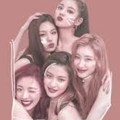 Dalla Dalla - Itzy But You're An Idol Getting Ready Backstage In Your Mbc Dressing Room