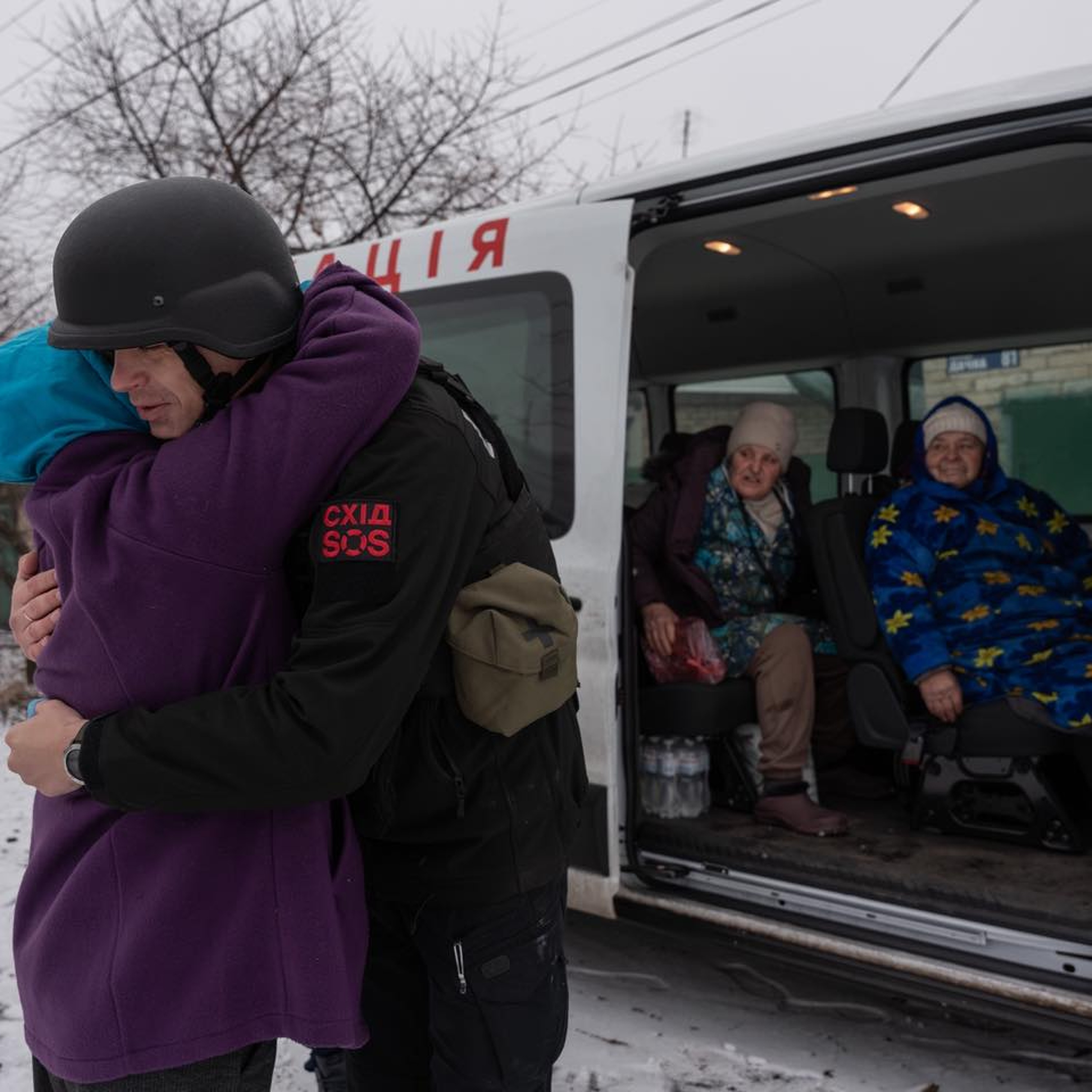 Житло, медицина, документи: яку допомогу можна отримати після евакуації з прифронту episode artwork