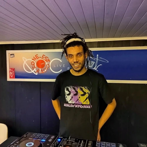 Endless w/ DJ B.A.S. Soundcloud podcast image for