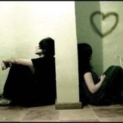 fall in luv :"