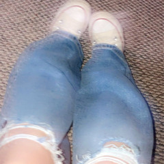 𝐓𝐫𝐞𝐚𝐭 𝐌𝐞 𝐑𝐢𝐠𝐡𝐭