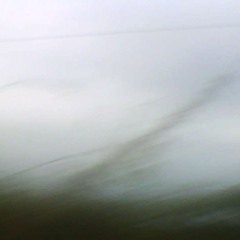 era freddo, ci siamo scaldati al fuoco