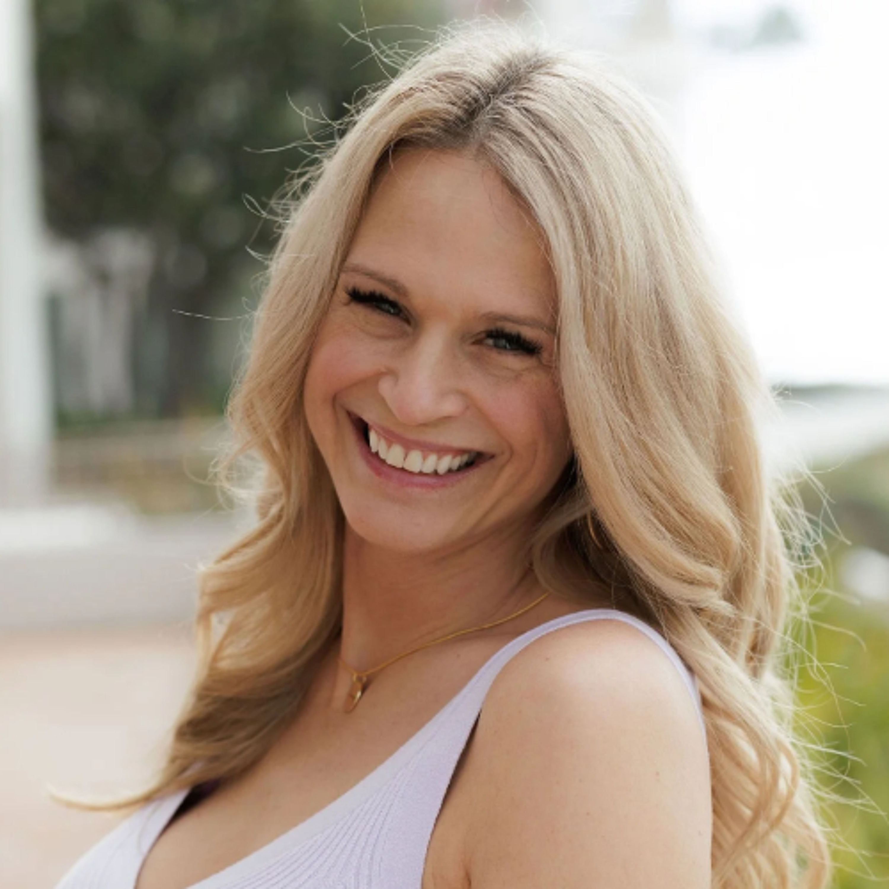643. Faith, Fasting and Forward-Motion: Dr. Tabatha Barber on Creating Transformational Health Habits episode artwork