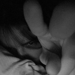 ‎⁨صرت بعدك شخص ثاني حتى ويا النوم اعاني ⁩