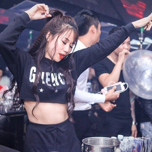 LONELY REMIX - I AM LONELY LONELY LONELY REMIX - VINAHOUSE HOT TIKTOK 2022.mp3