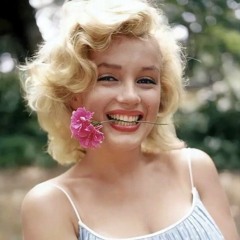 Such a Pretty Smile ๑ Subliminal Audio by ✷☽Witchy Blooms☾✷