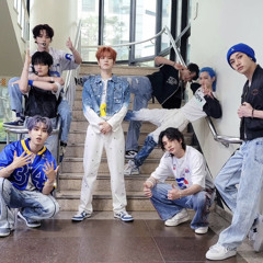 Stray Kids ; SUPERBOWL - sped up.